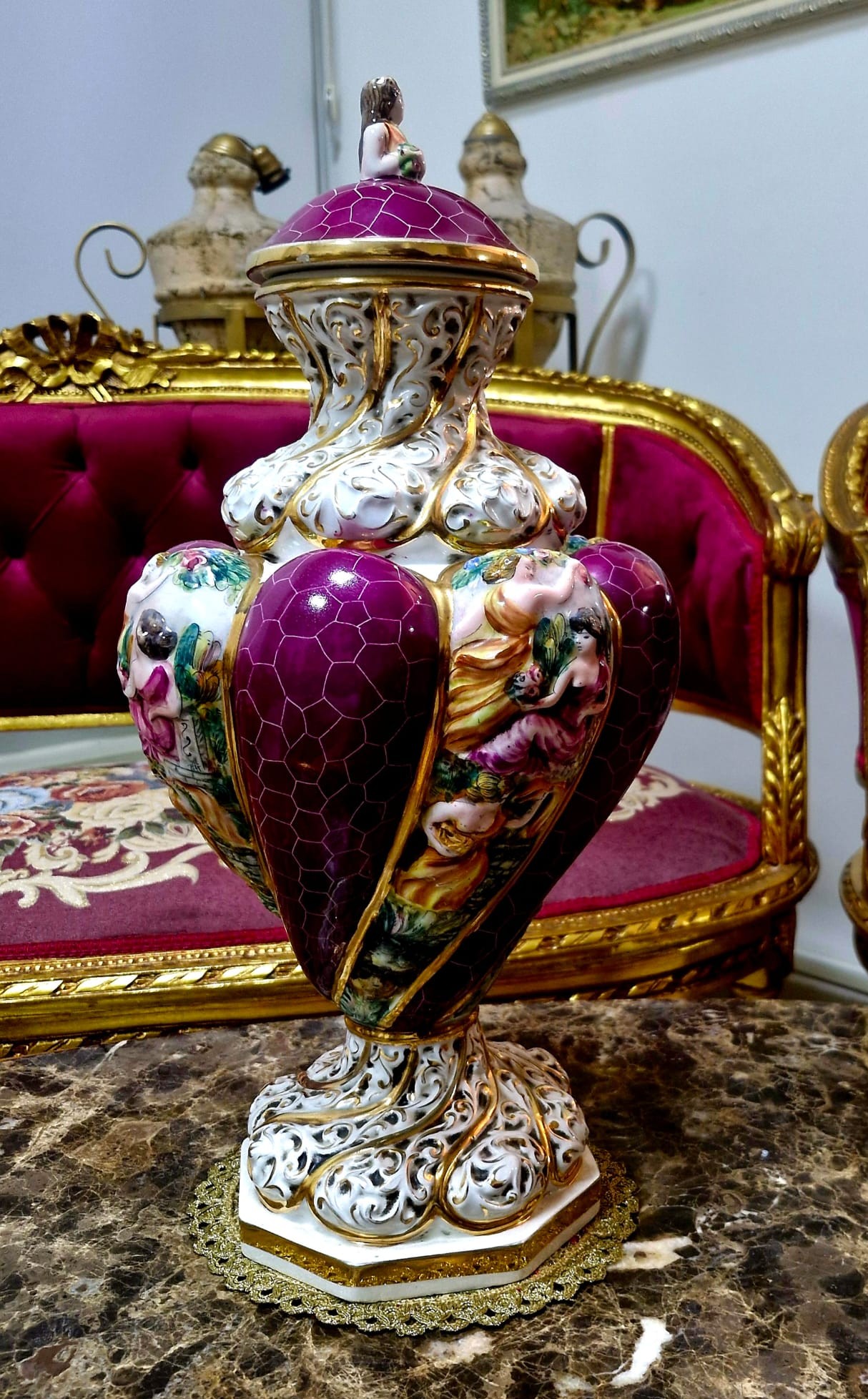 Capodimonte Kapaklı Vazo – 135 Seri 1 Capodimonte Kapaklı Vazo