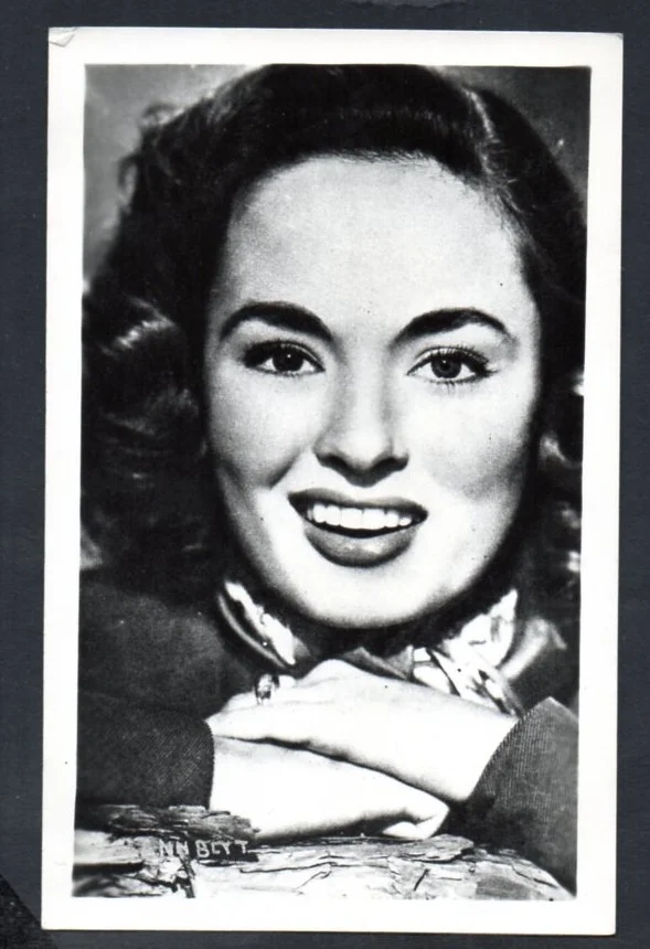 Ann Marie Blyth SB Fotokart - 2 1 klikyayeni 156 1 1.jpg