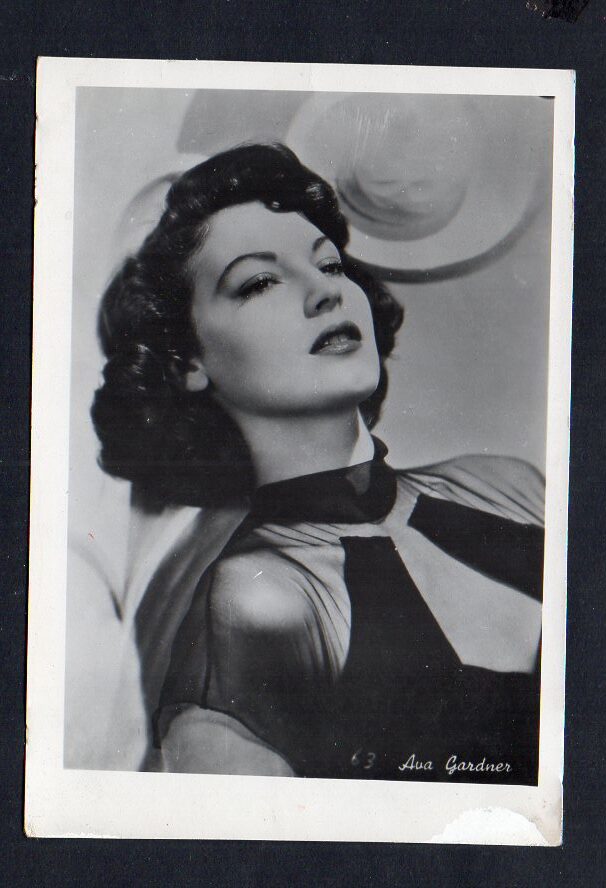 Ava Gardner SB Fotokart 1 klikyayeni 161 1 rotated 2.jpg