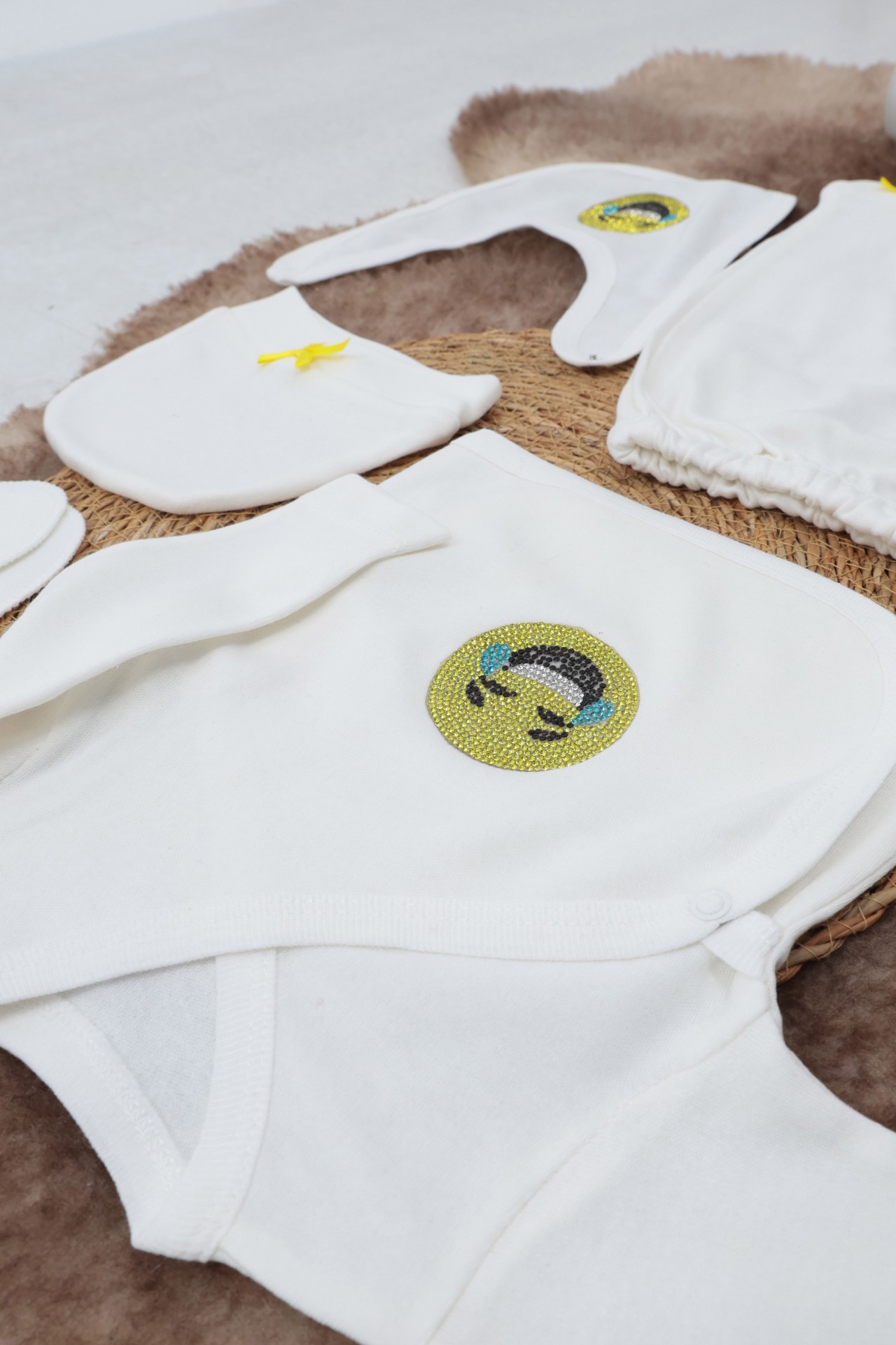 Sema Baby 5 Parça Gülen Surat Hastane Çıkışı Zıbın Seti 0-3 Ay 2